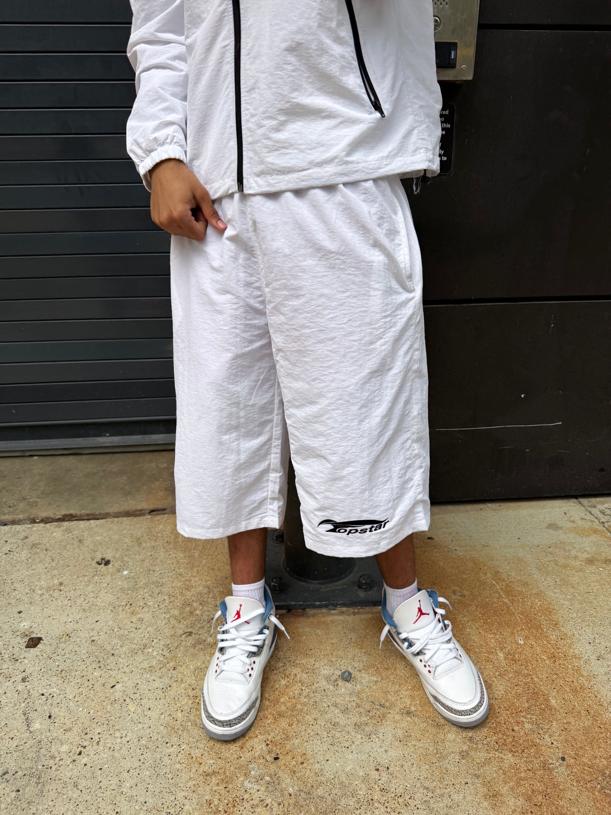Windbreaker 3/4 Shorts White