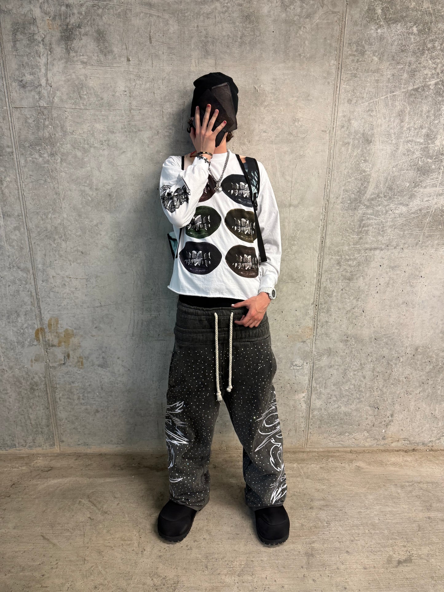 "Double Waisted Rhinestone Sweats"(Black)